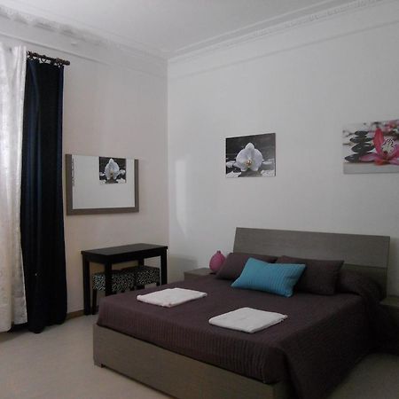 Aloha Rome 2 Hotel Phòng bức ảnh